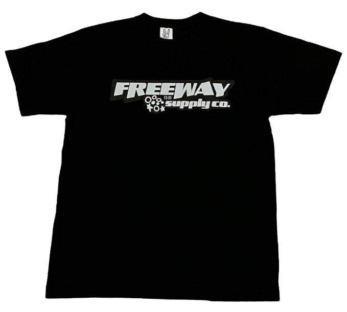 "自由" TEE